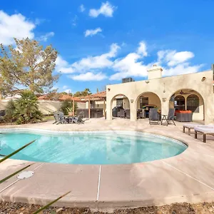 Villa Ranch Style With Pool And